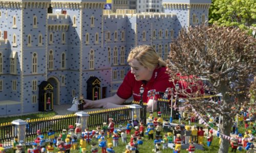 Ο γάμος του Χάρι και της Μέγκαν με… 60.000 Lego